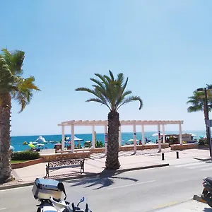 https://apartamento-carvajal-beach.es-andalucia.com